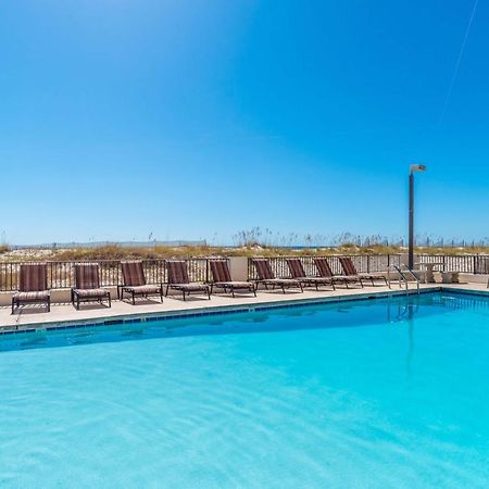 Island Winds East 202 By Albvr - Beautifully Renovated Beachfront Condo & Steps Away From Hangout & More! ガルフ・ショアーズ エクステリア 写真