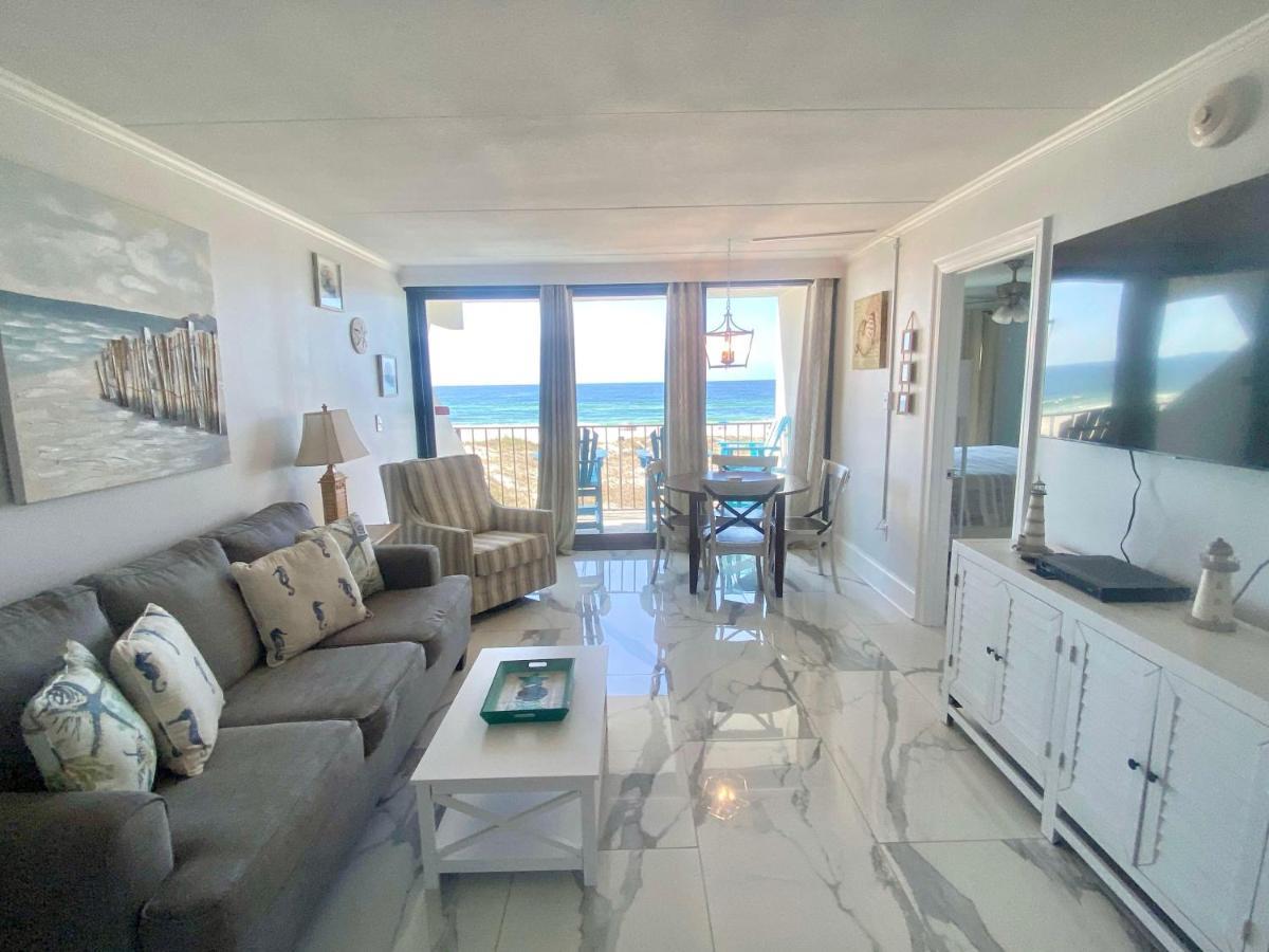 Island Winds East 202 By Albvr - Beautifully Renovated Beachfront Condo & Steps Away From Hangout & More! ガルフ・ショアーズ エクステリア 写真