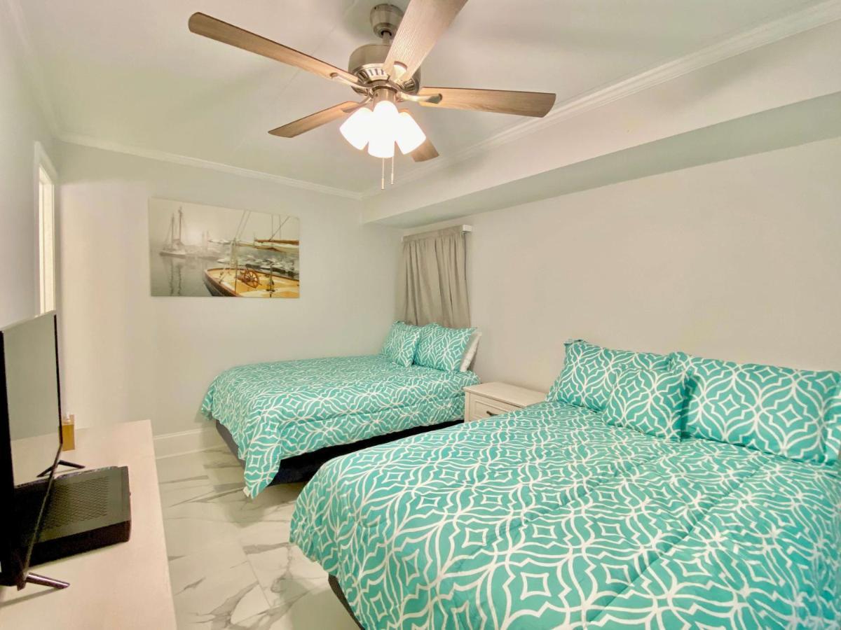 Island Winds East 202 By Albvr - Beautifully Renovated Beachfront Condo & Steps Away From Hangout & More! ガルフ・ショアーズ エクステリア 写真
