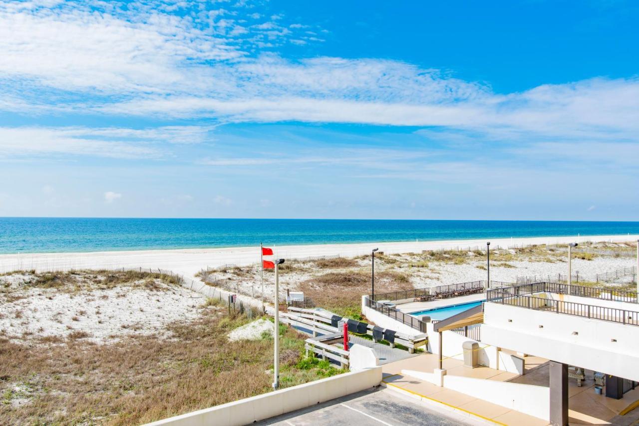 Island Winds East 202 By Albvr - Beautifully Renovated Beachfront Condo & Steps Away From Hangout & More! ガルフ・ショアーズ エクステリア 写真