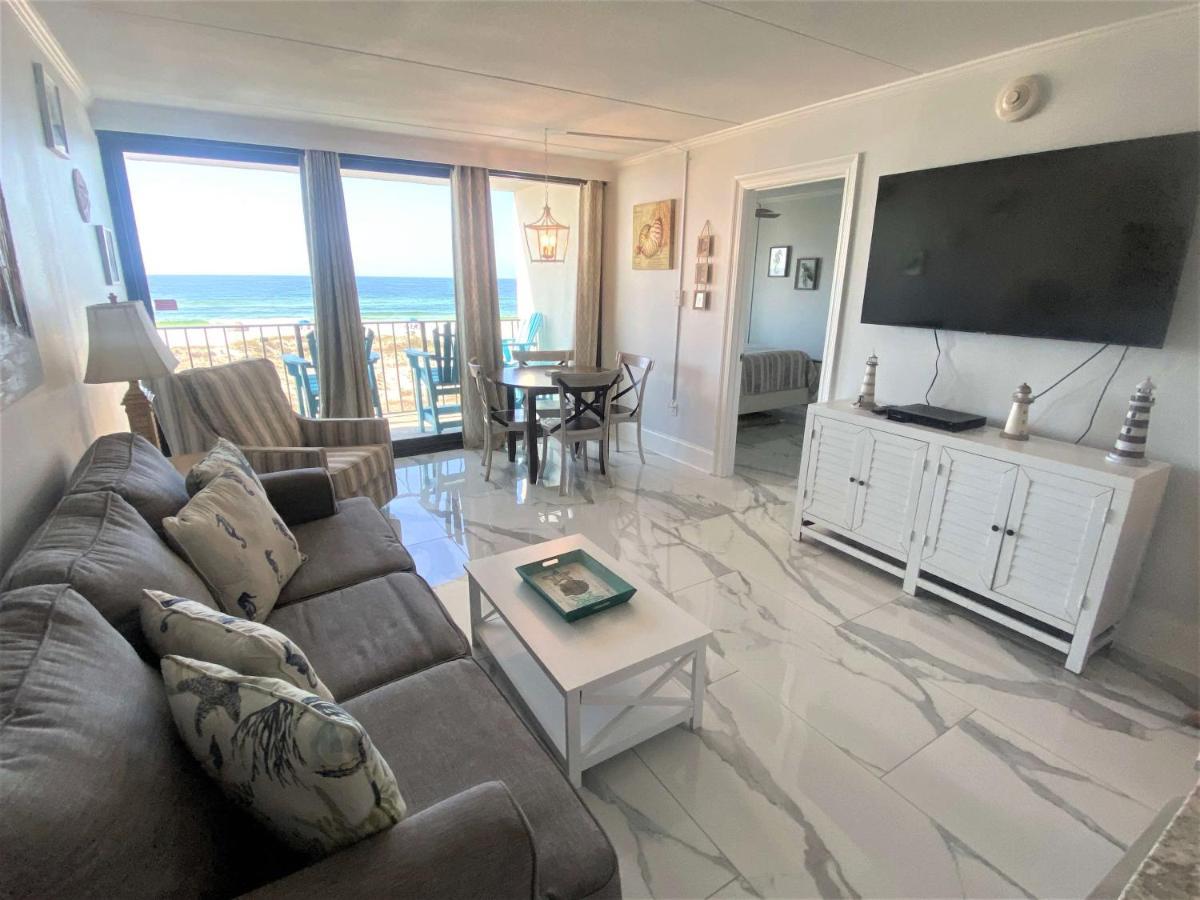 Island Winds East 202 By Albvr - Beautifully Renovated Beachfront Condo & Steps Away From Hangout & More! ガルフ・ショアーズ エクステリア 写真